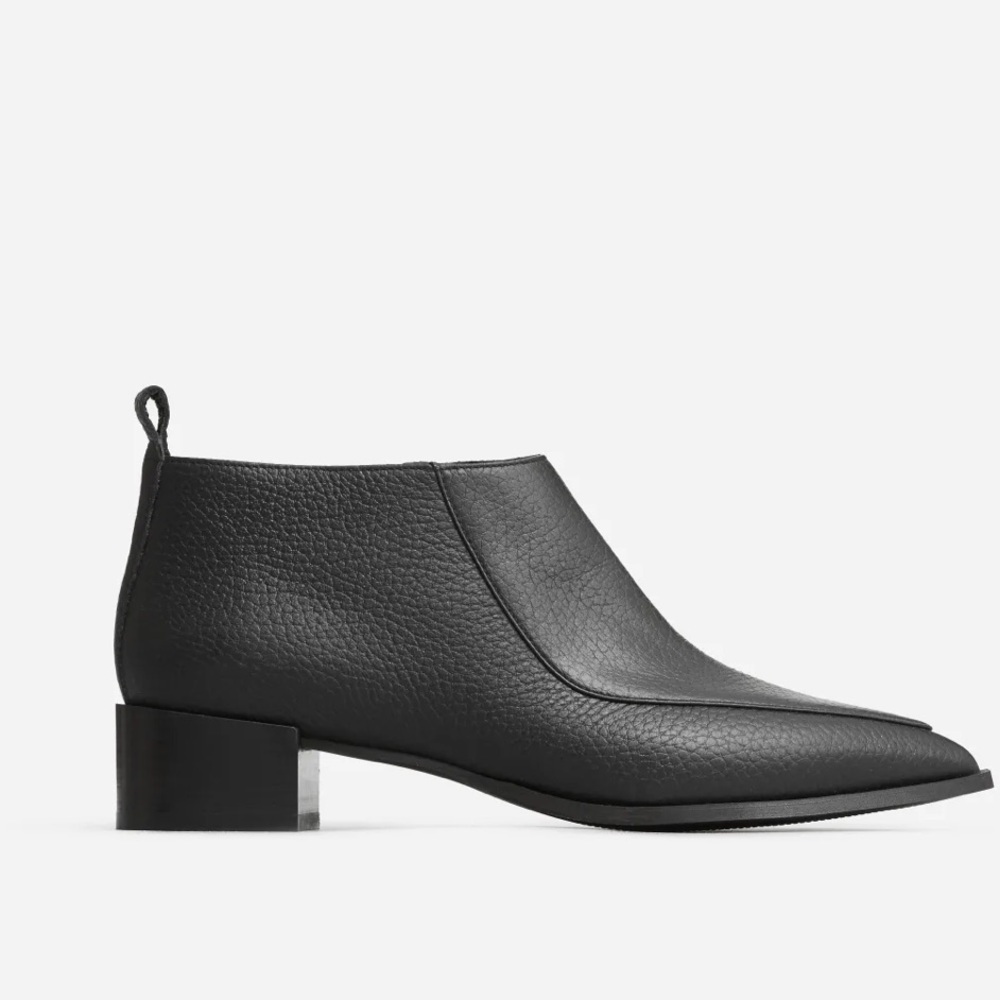 𝅺Everlane the boss bootie black leather size 9.5
